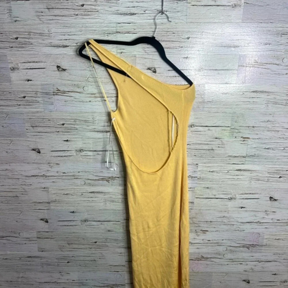 Auteur Joan Knit backless Maxi Dress in Mustard yellow medium - Picture 14 of 15